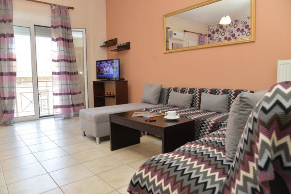 Mideia Hotel Левадея Екстериор снимка