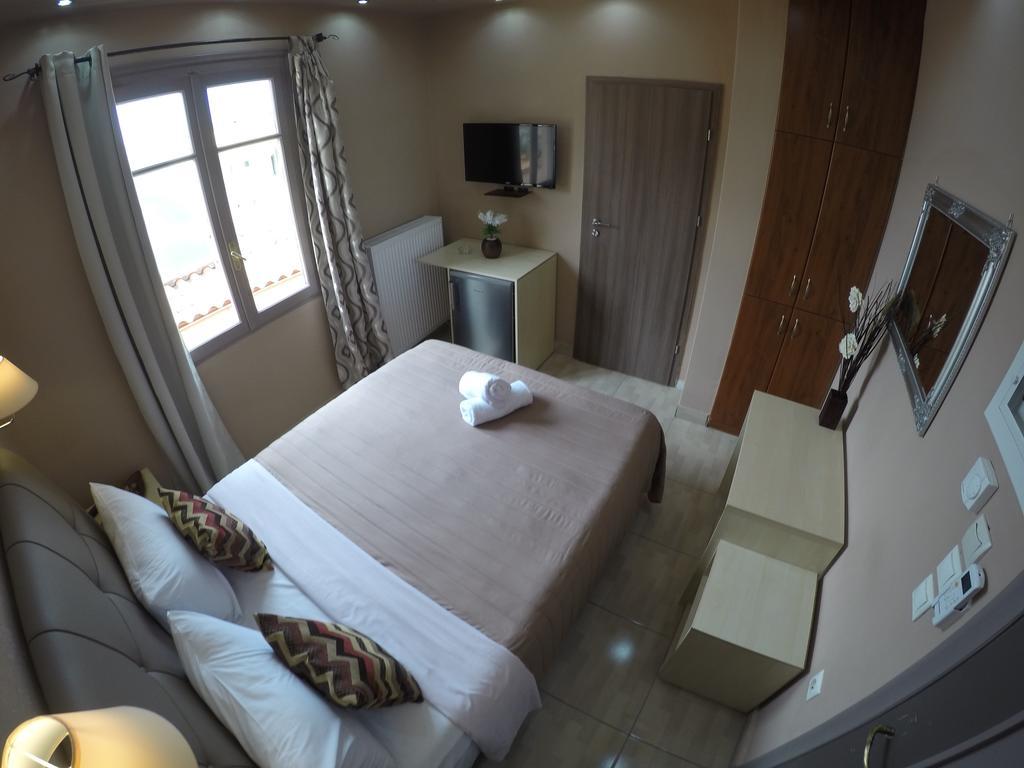 Mideia Hotel Левадея Екстериор снимка